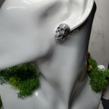 Load image into Gallery viewer, Holographic Skull Studs
