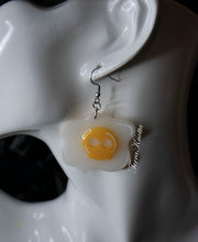 Load image into Gallery viewer, Egg Skull Earring Style 1
