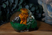 Load image into Gallery viewer, Mushroom Moss Skull
